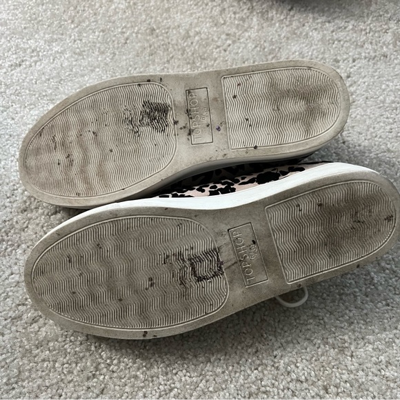 TOPSHOP LEOPARD SNEAKERS - Picture 3 of 3